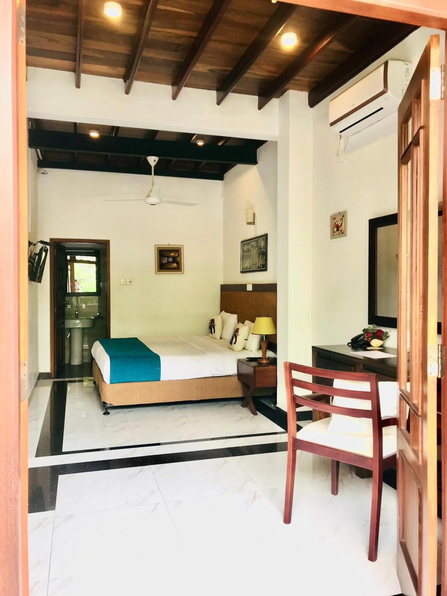 The Grand Hanthana Kandy Exterior photo