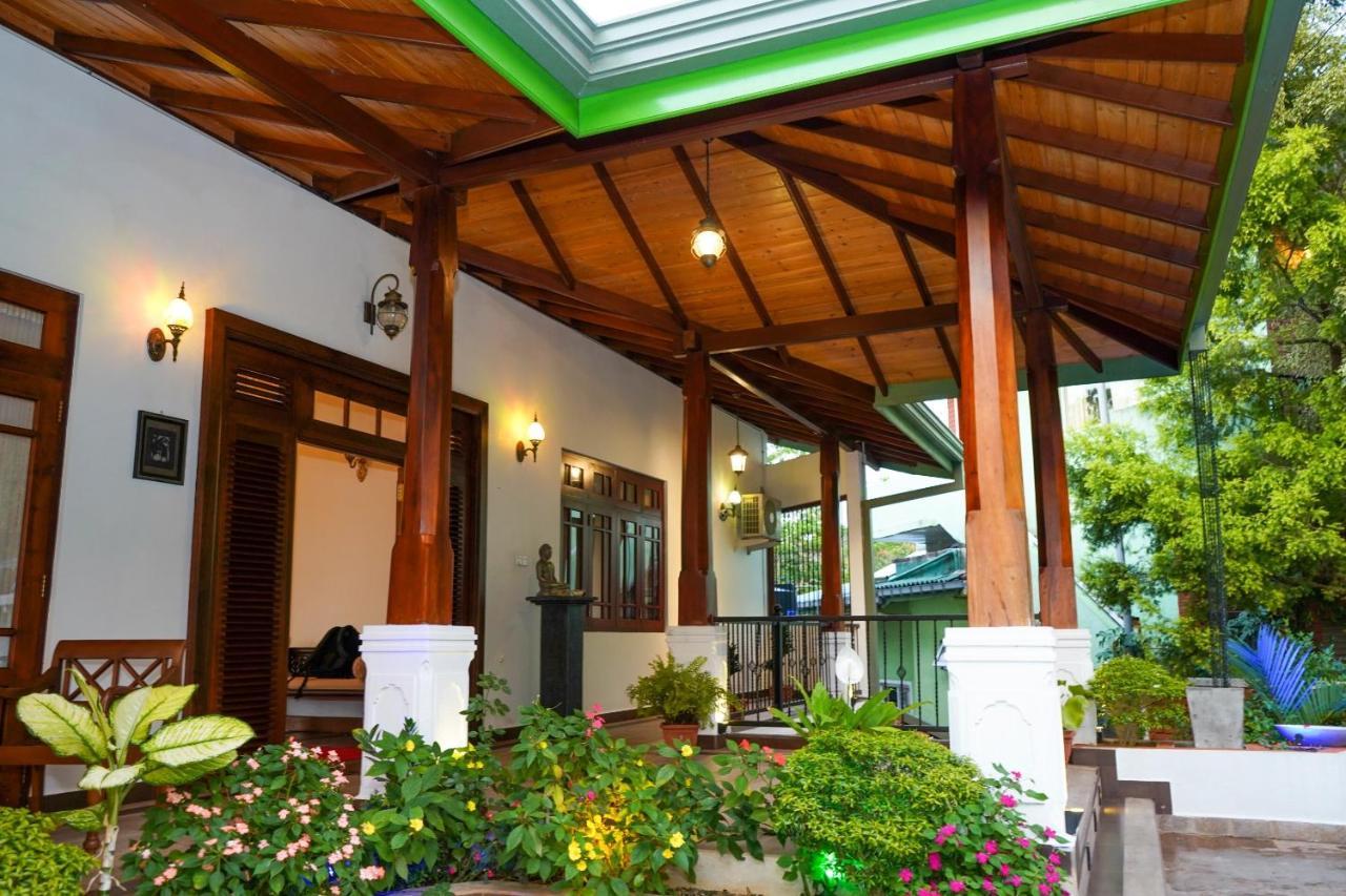 The Grand Hanthana Kandy Exterior photo
