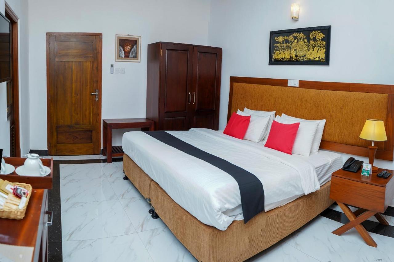 The Grand Hanthana Kandy Exterior photo